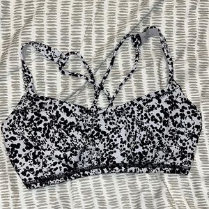 Lululemon Free to Be Bra